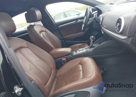 2017 Audi A3 2.0T Premium из США, поврежденный, VIN WAUB8GFF0H1075726